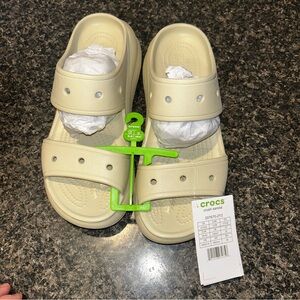 Crocs Classic Crush Sandals Bone Women’s Size 9 Men’s 7 Unisex NWT